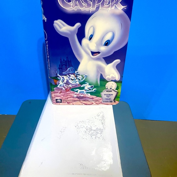 CASPER THE FRIENDLY GHOST VHS MOVIE VTG 2000 THE SPOOKTACULAR NEW ADVENTURES MCA - Picture 7 of 11